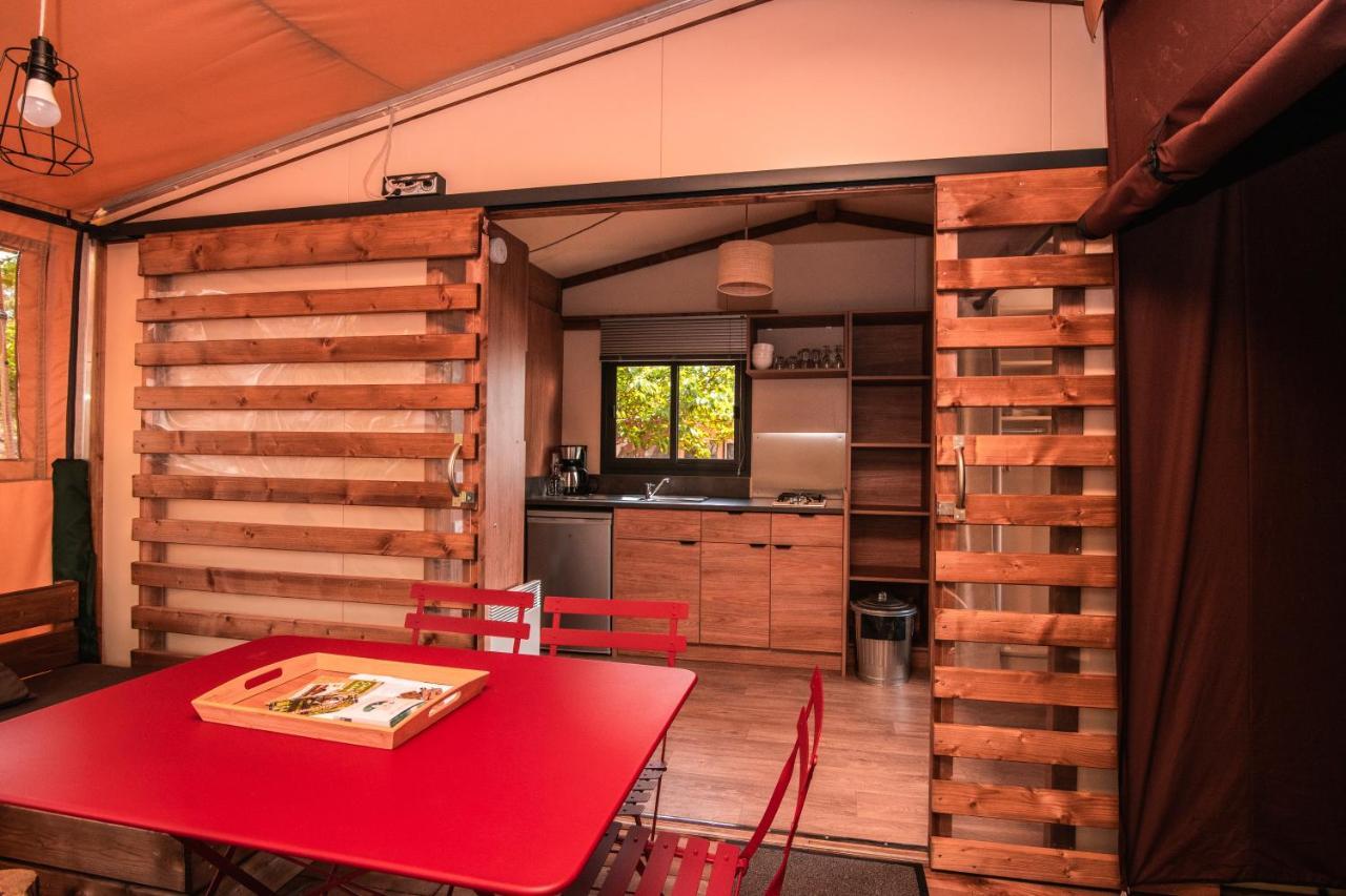Camping Onlycamp Les Tuilleres Vercheny Exterior foto